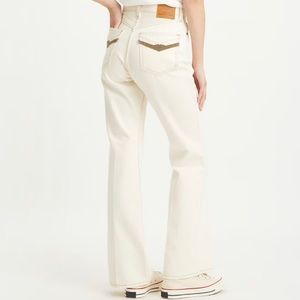 Levis fit high rise wide flared leg 32 length